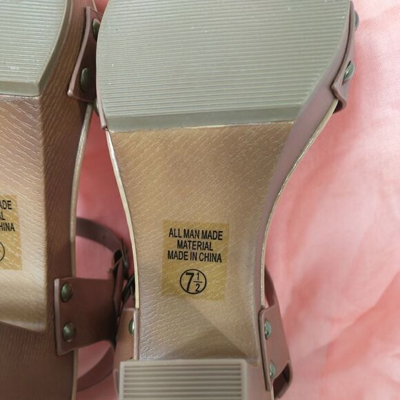 New Soda Womens 7.5 Open Toe  Block Heel Platform Sandal Ankle Strap Brown - Picture 12 of 12